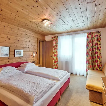 Appartementhaus Holiday * Lech am Arlberg