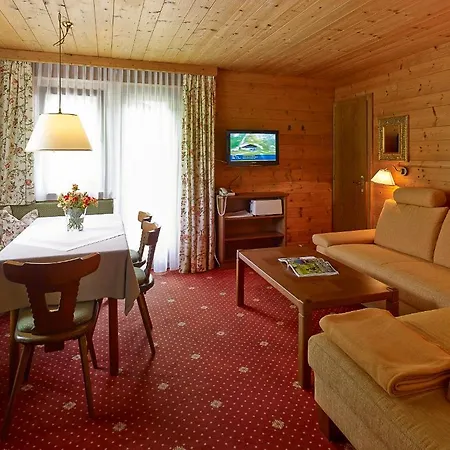 Appartementhaus Holiday Apartment *